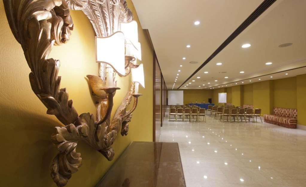 Hotel Moevenpick Bari